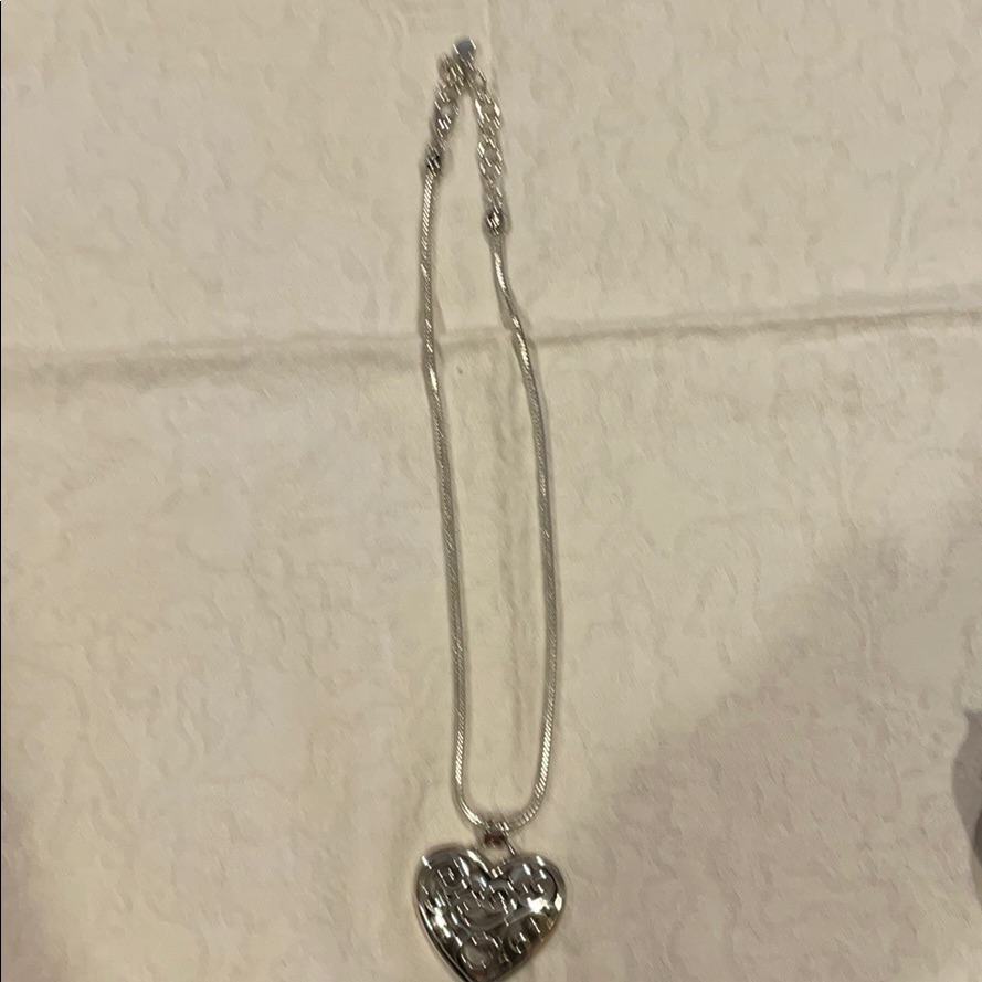 Silver Tone Necklace